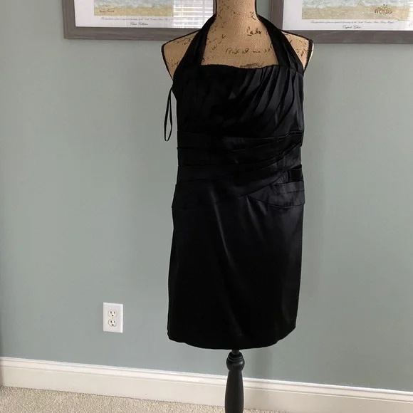 eterne georgia matte jersey maxi shirt dress Eterne Hedi Maxi Dress in Black main image 0